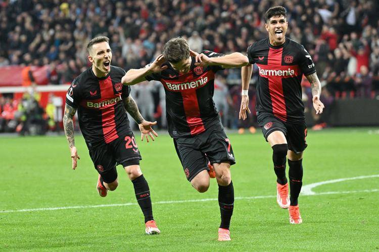 德甲焦点战：勒沃库森与霍芬海姆的激情碰撞